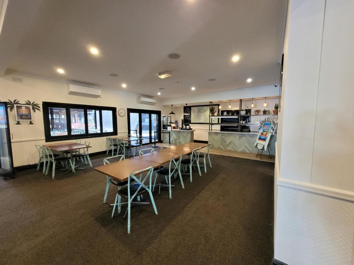 Palm And Pawn Motor Inn ウォガウォガ エクステリア 写真